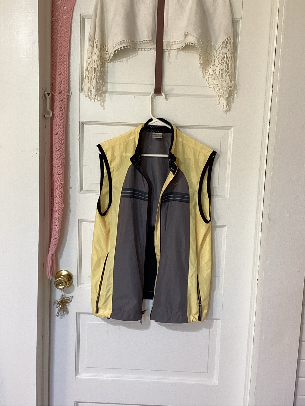 Nike Gray & Yellow Lightweight Vest